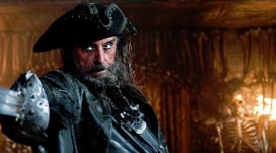 ‘Piratas del Caribe 4′: Nuevo Video Oficial Detrás de Cámaras y Foto de Barba Negra “en 3D”