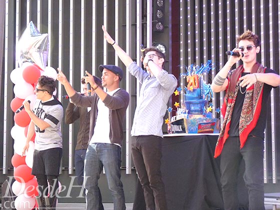 CityWalk20thBirthday (2)