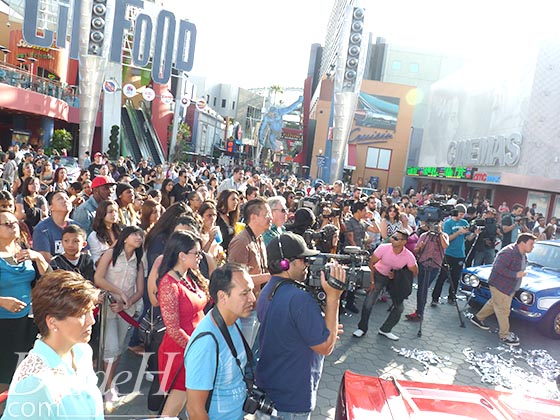 CityWalk20thBirthday (3)