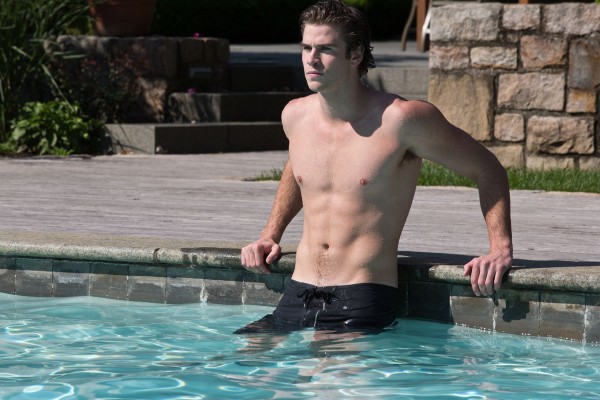 LiamHemsworth-Paranoia-Movie-Pelicula